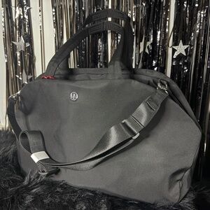 Lululemon City Essentials Bag 25L
